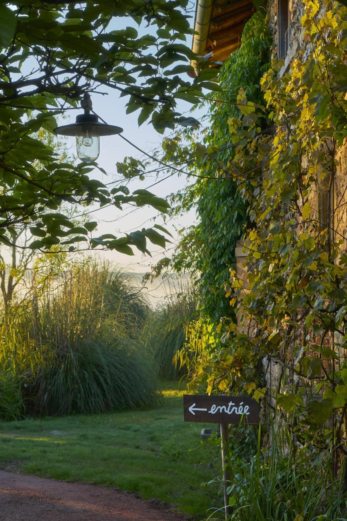 La Colline Du Colombier Hotel Iguerande ภายนอก รูปภาพ